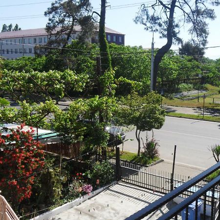 Guest House Nika Kobuleti Exterior foto
