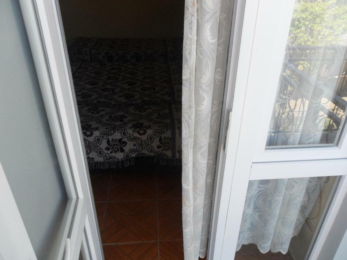 Guest House Nika Kobuleti Exterior foto
